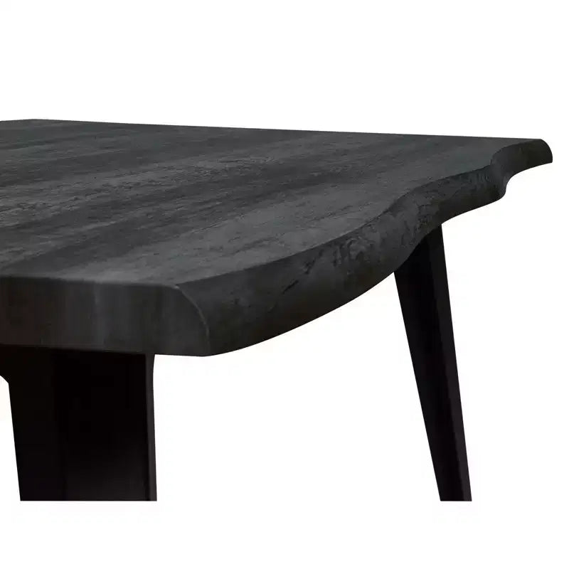 Table à manger moderne rectangulaire de 63 po. Plateau en bois avec bordure ondulée et pieds en métal pour la cuisine, la salle à manger et les espaces contemporains.