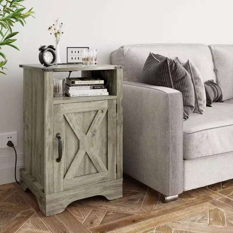 Table de chevet de ferme avec station de recharge, table de chevet haute avec design en X, table d'appoint rustique en bois